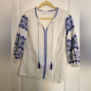 Embroidery blouse💙